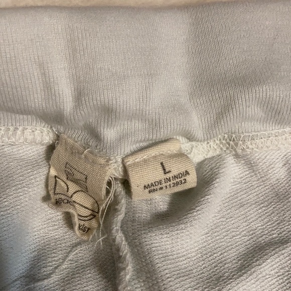 Capris - Picture 2 of 3